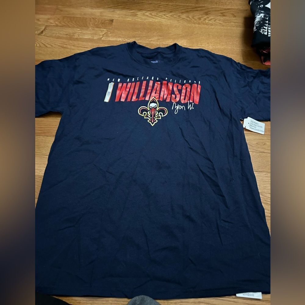NBA New Orleans Pelicans Zion Williamson Tshirt NWT